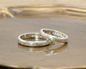 スクエアドット仕上げ