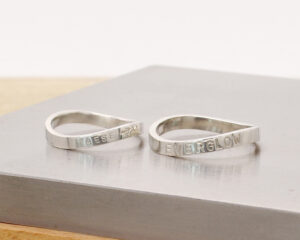 ウエーブリング文字入り