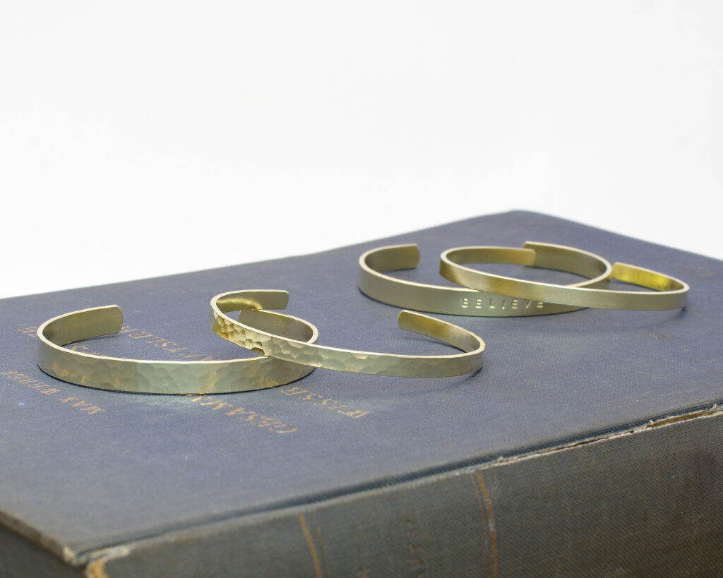 真ちゅうバングル作り